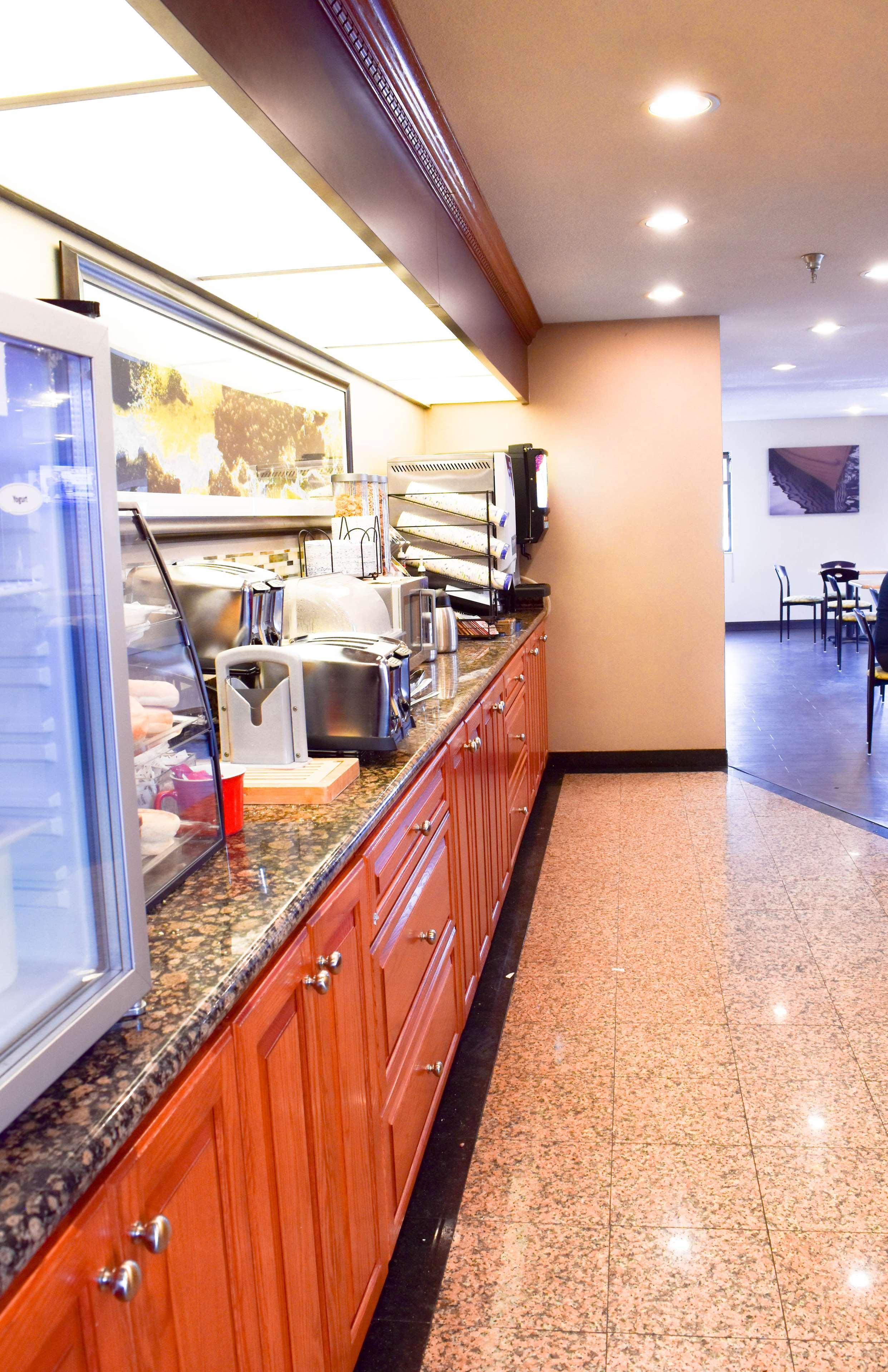 Best Western Providence Warwick Airport Inn Экстерьер фото